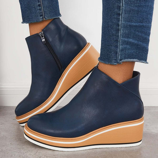 Novi - stylish ankle boots with zip and platform