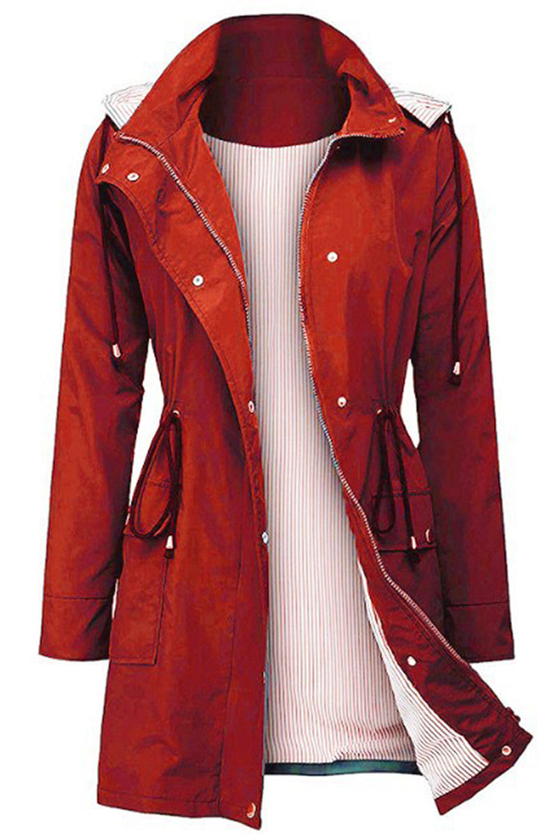 Hooded outdoor jacket for women with button closure