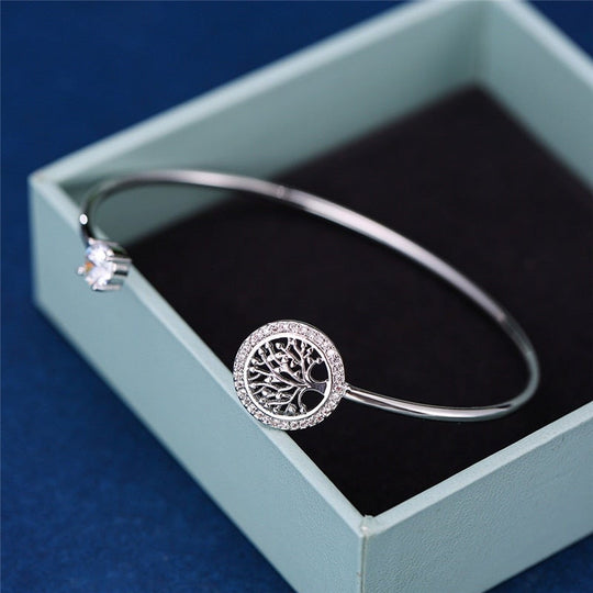 Elegant tree of life bracelet