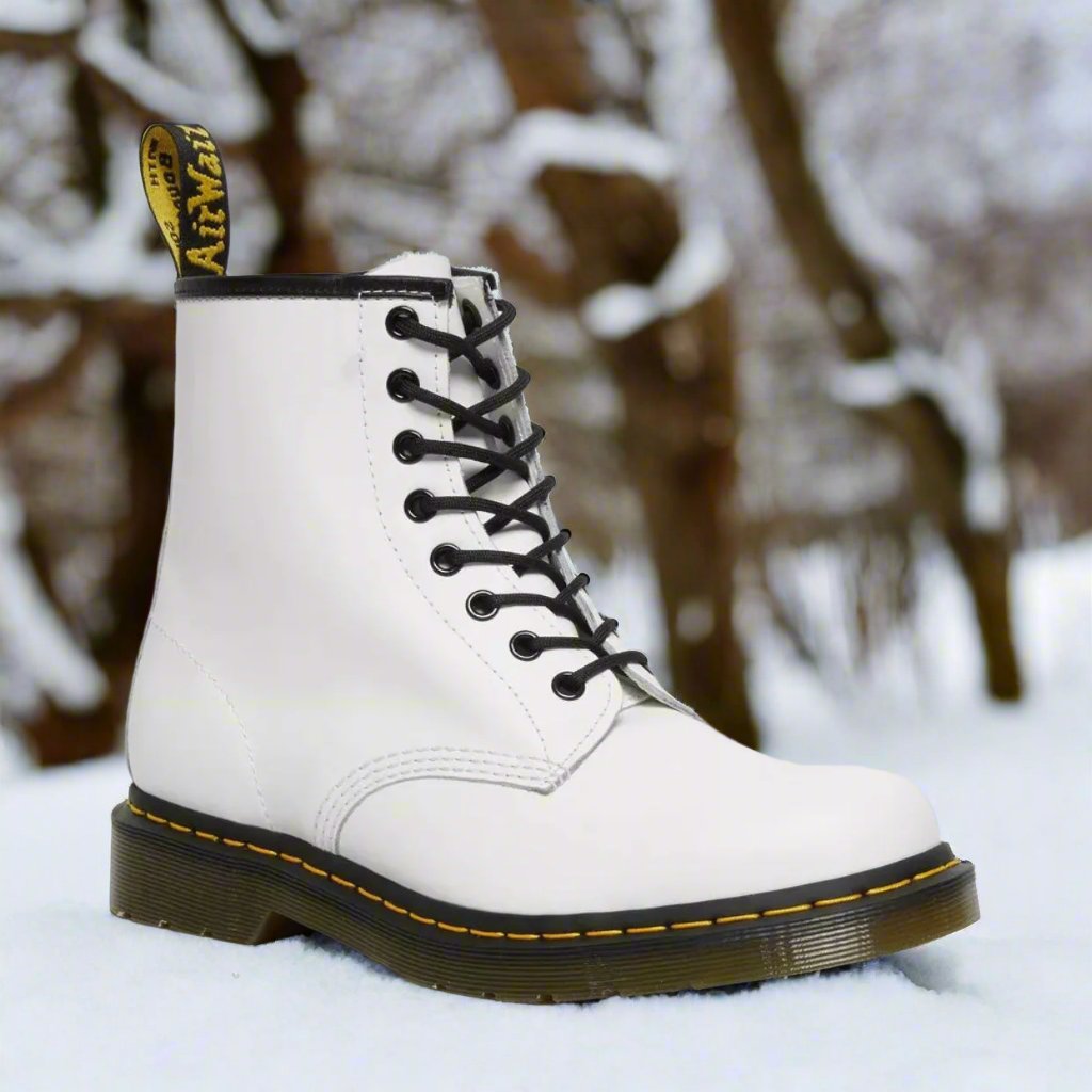 Marten™ – Elegant and Classic Lace-Up Boots