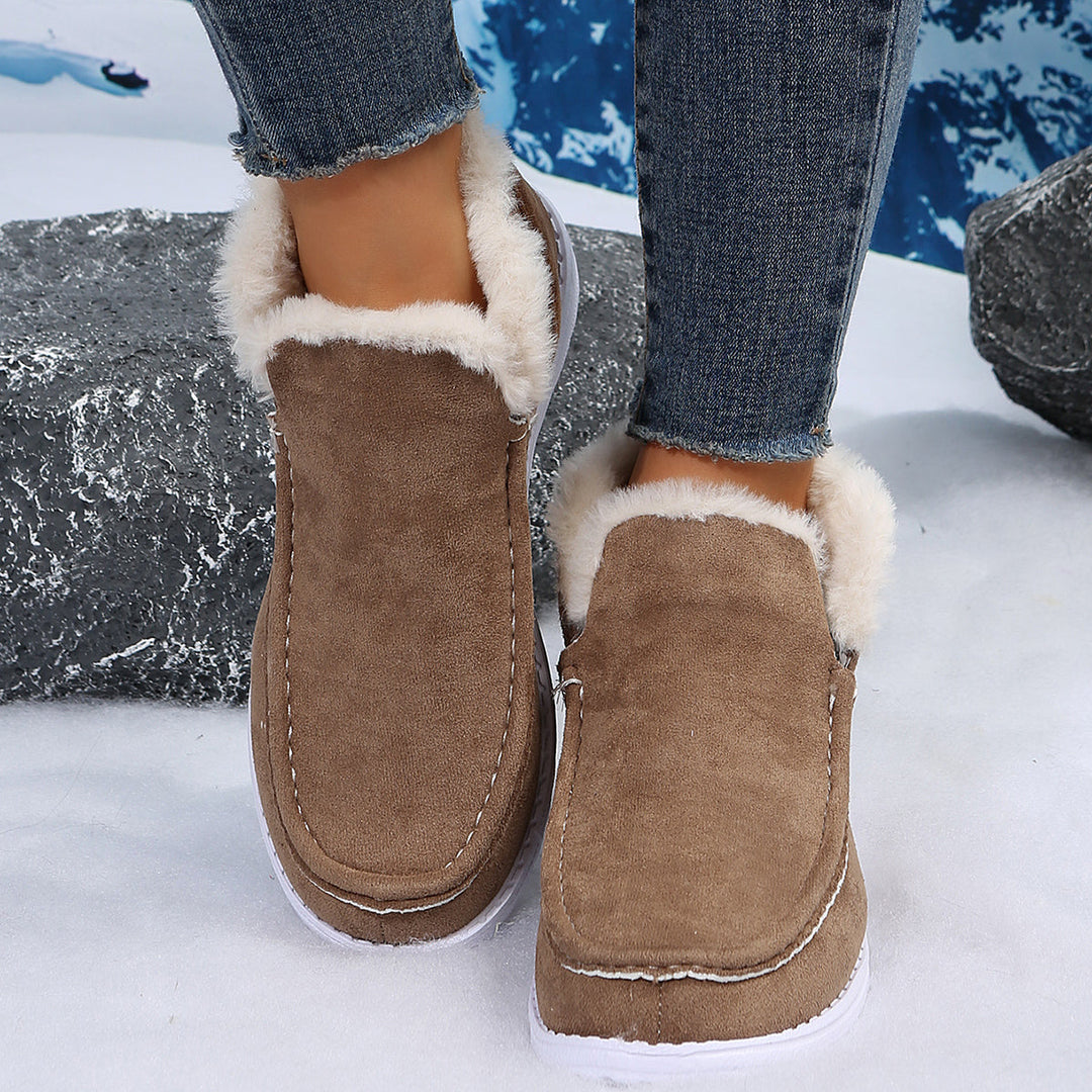 Thick cotton short boots with plush fur and flat soles for women