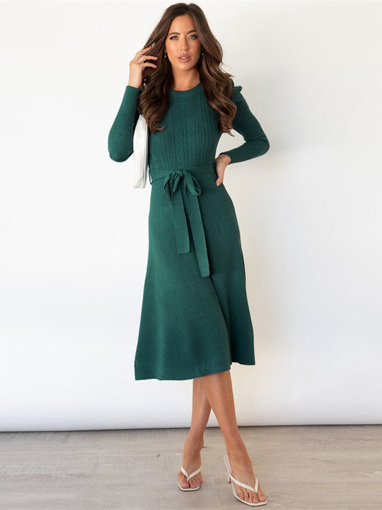 Minerva - Knitted dress with long sleeves