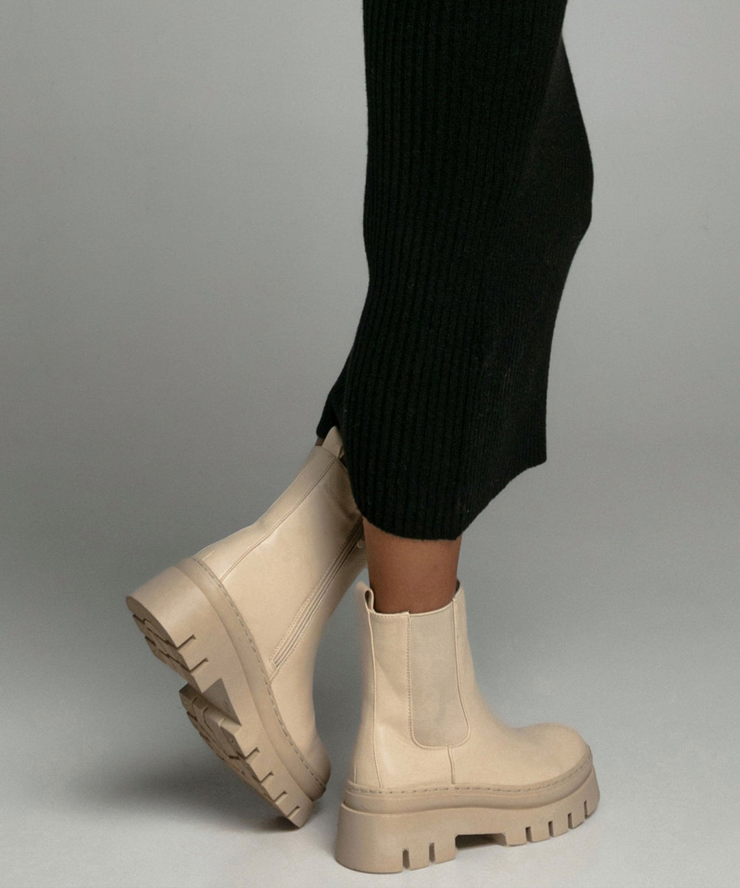 Women's beige short boots